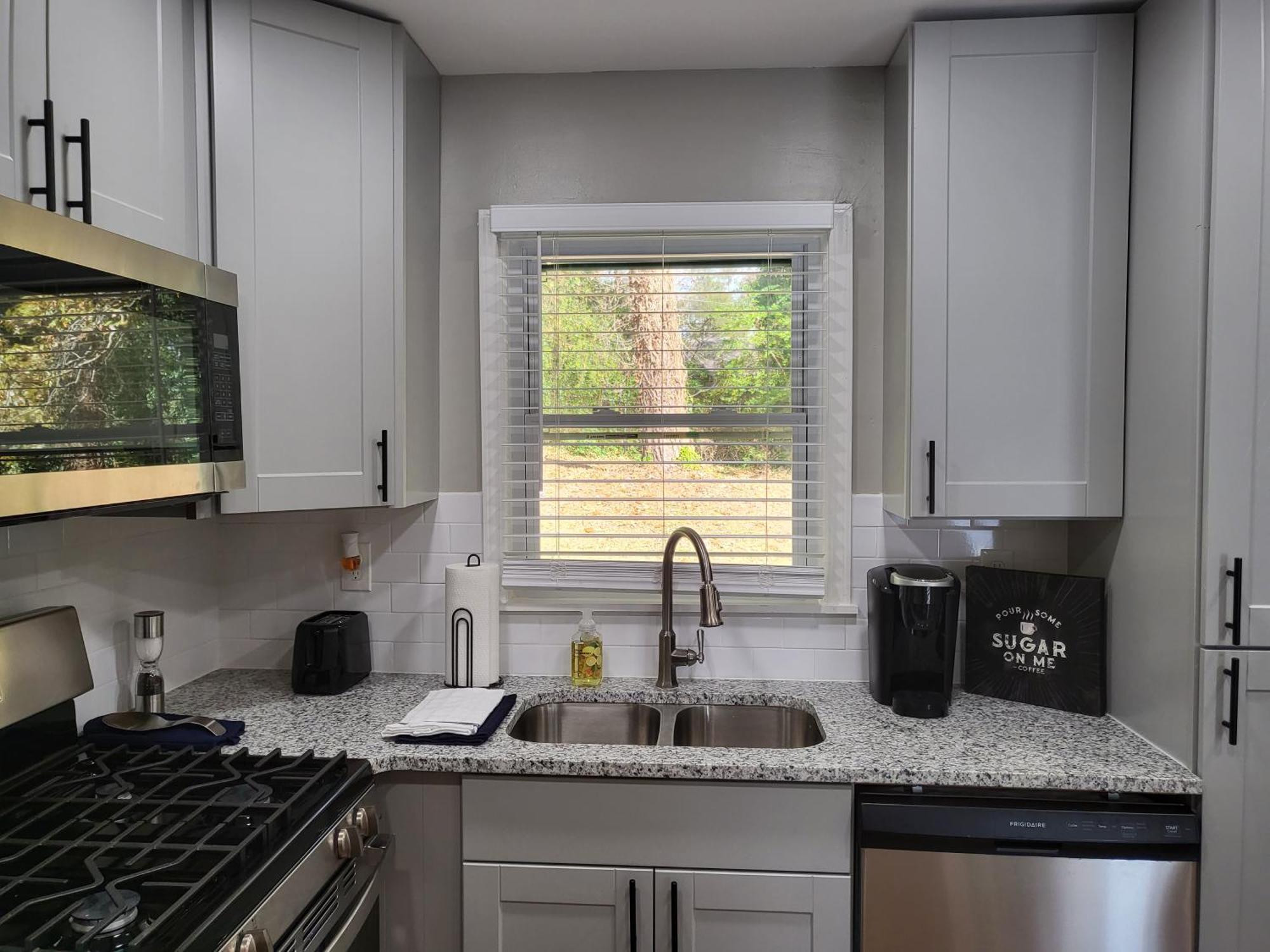 Rare Find! Private Heated Pool & Spa - Entire Home Near Atl City Center Atlanta Exteriör bild